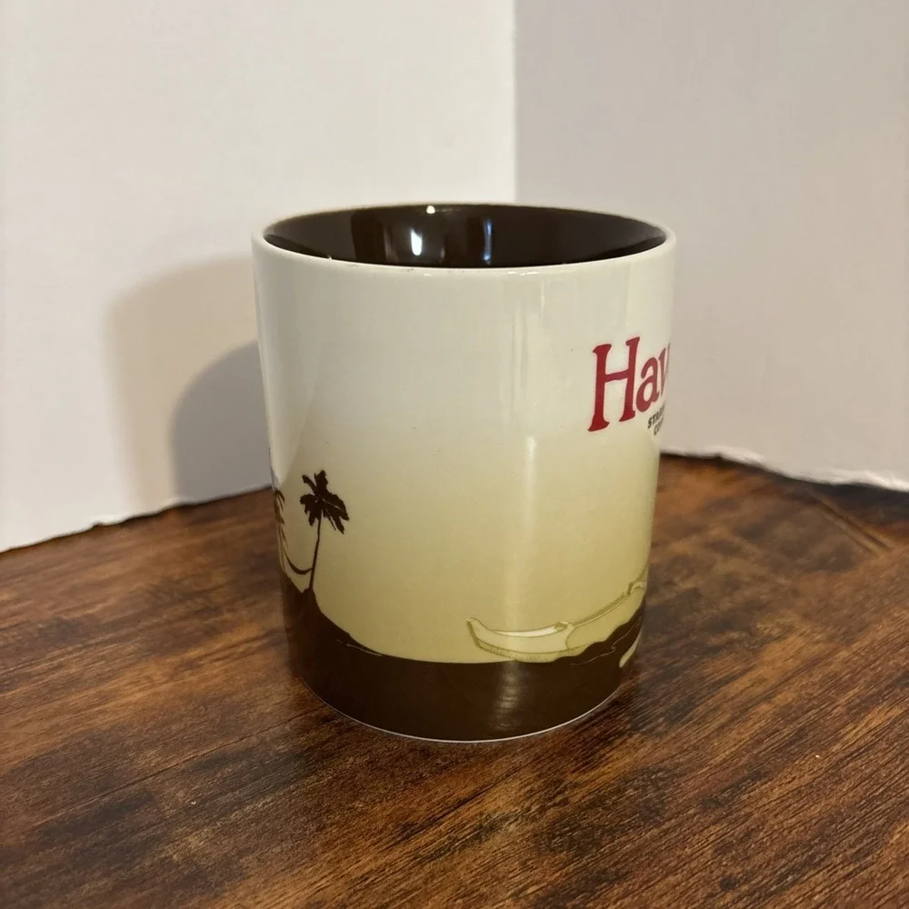 Starbucks Coffee Tea Mug Hawaii Collector Series 2011 Global 16oz Mint Condition